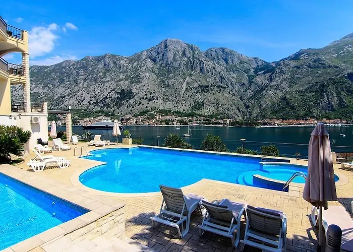 Sea View And Pool! Brend New! Vista